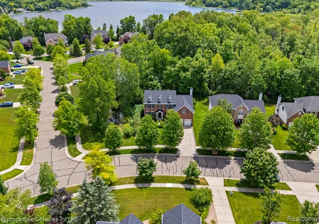 54th image of 3095 Hidden Timber Dr, Lake Orion, MI 48359 | MLS# 61008503