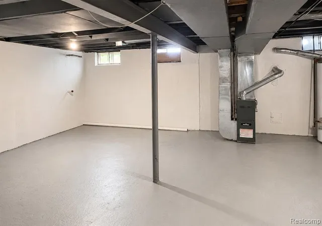 8th image of 12087 Heyden St, Detroit, MI 48228 1048 | MLS# 61005918