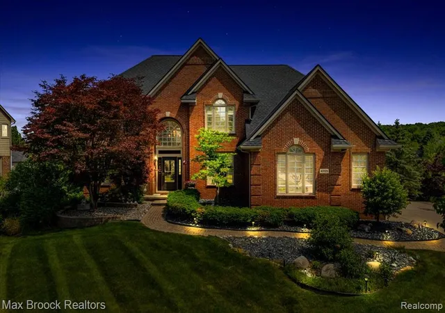 2nd image of 47159 Northumberland St, Novi, MI 48374 | MLS# 61005248