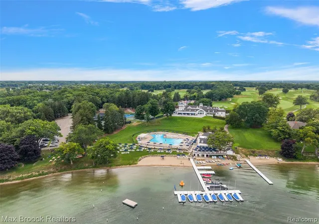 30th image of 3377 W Shore Dr, Orchard Lake, MI 48324 | MLS# 61021763