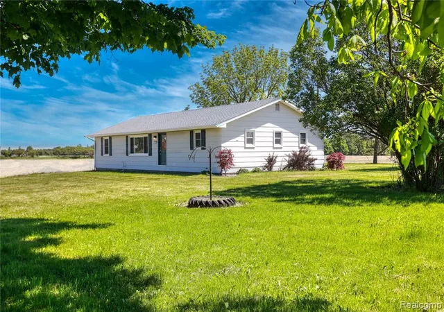 Homes for sale in Brown City, MI | 3710 Brown City Rd, Brown City, MI 48416 | MLS# 60999398