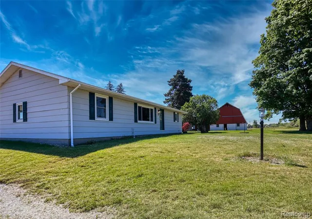Homes for sale in Brown City, MI | 3710 Brown City Rd, Brown City, MI 48416 | MLS# 60999398