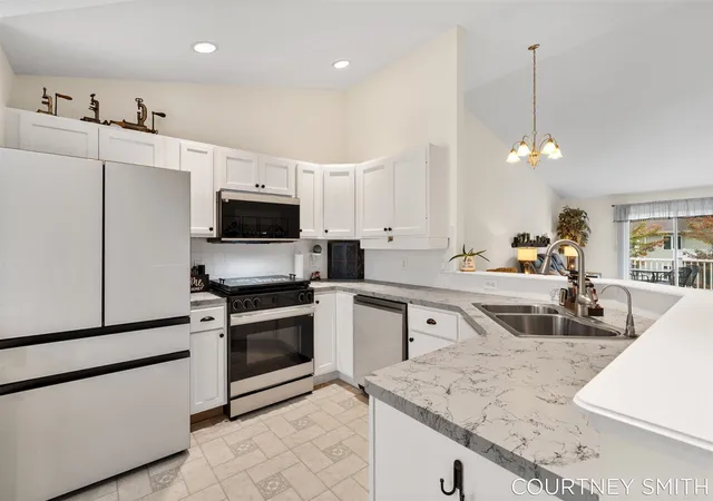 4th image of 3854 Pemberton Dr #57, Grand Rapids, MI 49508 | MLS# 70500076