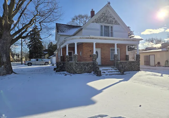 Homes for sale in Yale, MI | 202 S Main St, Yale, MI 48097 | MLS# 50198911