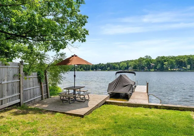Homes for sale in Lakeview, MI | 6501 Schmeid Rd, Lakeview, MI 48850 | MLS# 70538511