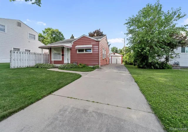 Homes for sale in Melvindale, MI | 4321 S Dearborn St, Melvindale, MI 48122 | MLS# 61005330