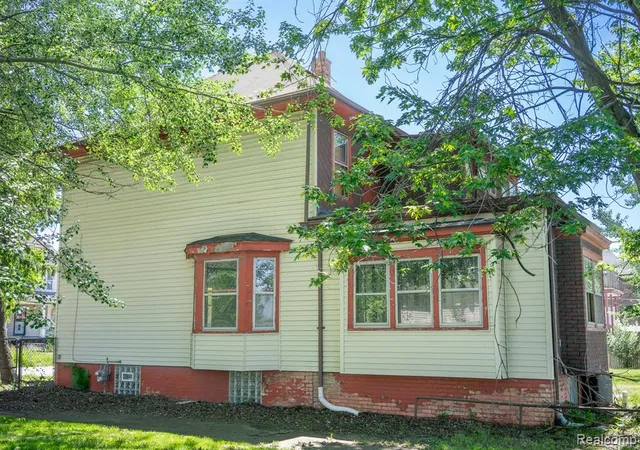 Homes for sale in Highland Park, MI | 153 Beresford St, Highland Park, MI 48203 | MLS# 61010710