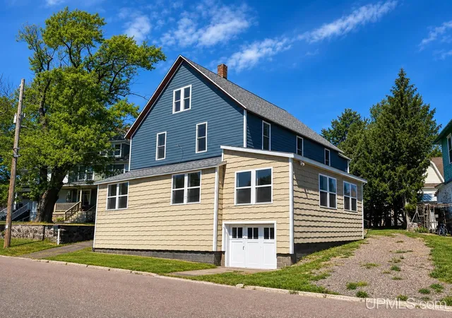 1st image of 1105 Minnesota St, Hancock, MI 49930 | MLS# 50219573