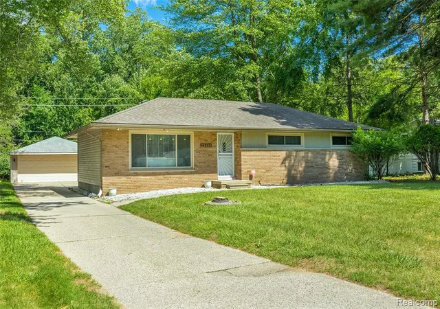 1st image of 22400 Leewright Ave, Southfield, MI 48033 3964 | MLS# 61005162