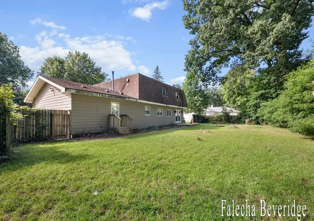 Photo 3 of Single family home for sale at 6989 Hiawatha Dr, Coloma, MI 49038 | MLS# 70554919 | Listing updated on 2026-09-03