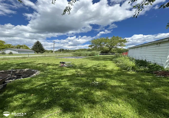 Homes for sale in Mount Morris, MI | 9115 N Vassar Rd, Mount Morris, MI 48458 | MLS# 50213573