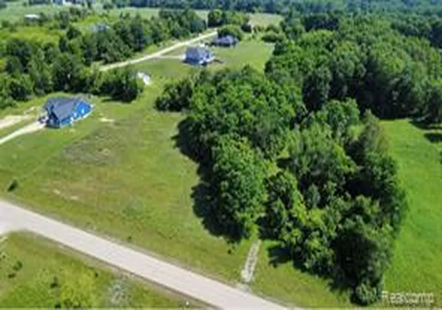 3rd image of 11 Lauren Ln, Dryden, MI 48428 | MLS# 60978824