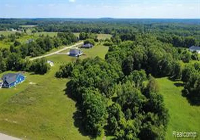 5th image of 11 Lauren Ln, Dryden, MI 48428 | MLS# 60978824