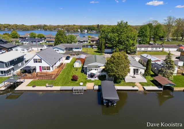 Homes for sale in Shelbyville, MI | 4356 Lynden Rd, Shelbyville, MI 49344 | MLS# 70532306