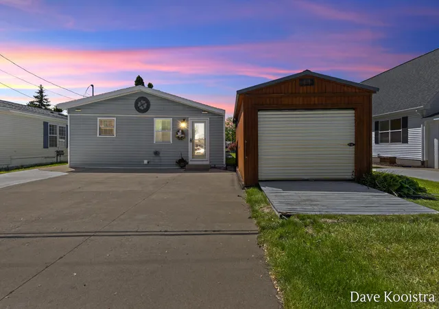 3rd image of 4356 Lynden Rd, Shelbyville, MI 49344 | MLS# 70532306