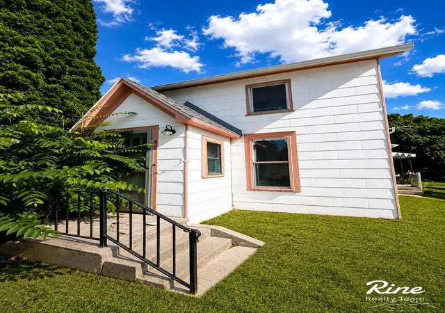 Homes for sale in Mayville, MI | 42 W Main St, Mayville, MI 48744 | MLS# 50214559