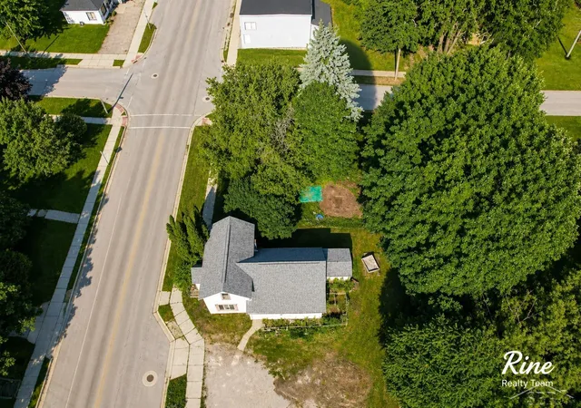Homes for sale in Mayville, MI | 42 W Main St, Mayville, MI 48744 | MLS# 50214559