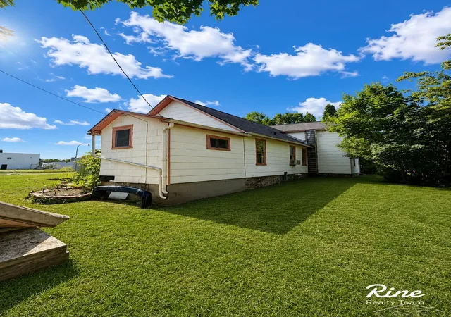 Homes for sale in Mayville, MI | 42 W Main St, Mayville, MI 48744 | MLS# 50214559