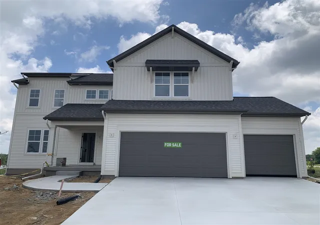 Homes for sale in Comstock Park, MI | 4840 Bethpage Dr, Comstock Park, MI 49321 | MLS# 70537396
