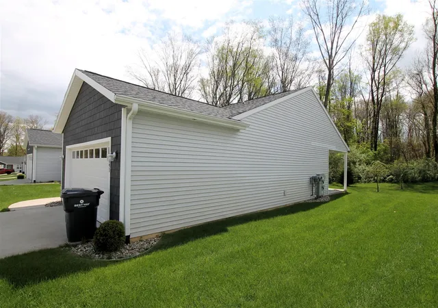 3rd image of 7241 Glendora Ln, Kalamazoo, MI 49009 | MLS# 70529123