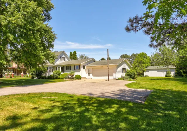 Homes for sale in Frankenmuth, MI | 1305 S Gera Rd, Frankenmuth, MI 48734 | MLS# 50210271