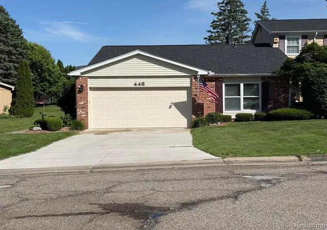 Homes for sale in Grand Blanc, MI | 448 Ashley Dr, Grand Blanc, MI 48439 | MLS# 61002514