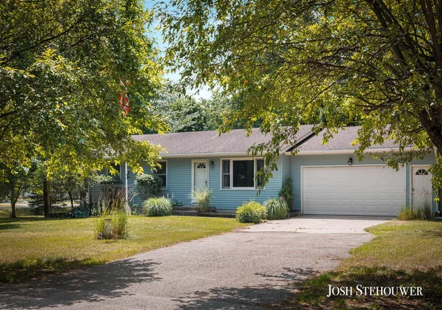Homes for sale in Dorr, MI | 3776 Golf Circle Ct, Dorr, MI 49323 | MLS# 70543598