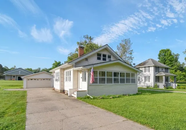 Single family home for sale at 925 E Michigan Ave, Grass Lake, MI 49240-9210 | MLS# 70555526