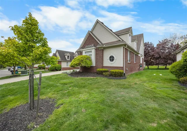 Photo 3 of Single family home for sale at 22273 Abington Dr, Farmington Hills, MI 48335 | MLS# 70542077 | Listing updated on 2026-09-03