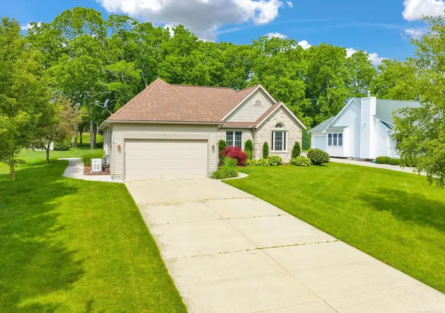 Homes for sale in Port Sanilac, MI | 424 S Lake St, Port Sanilac, MI 48469 | MLS# 50212496