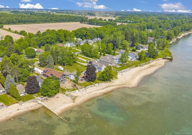 Homes for sale in Port Sanilac, MI | 424 S Lake St, Port Sanilac, MI 48469 | MLS# 50212496