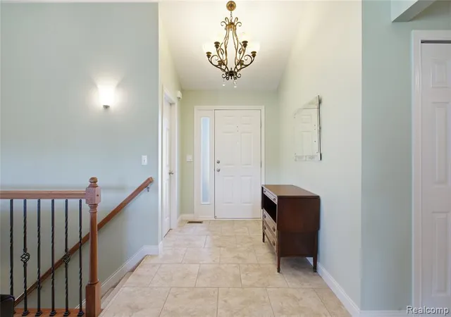 3rd image of 52754 Delena Dr, Macomb, MI 48042 | MLS# 61017775