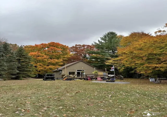 3rd image of 4831 Meadow View Trl, Custer, MI 49405 | MLS# 50213965