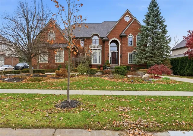 Homes for sale in Oakland Township, MI | 5520 Whitehall Blvd, Oakland Township, MI 48306 | MLS# 70506602