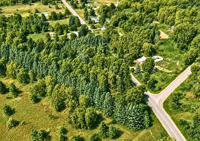 Homes for sale in Plainwell, MI | 910 Marsh Rd, Plainwell, MI 49080 | MLS# 70537421