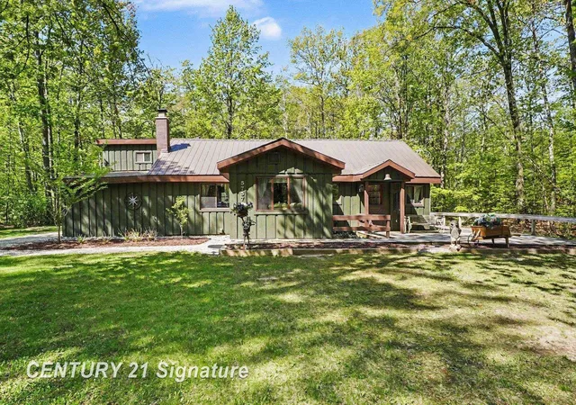 Homes for sale in Rose City, MI | 5757 Oak Rd, Rose City, MI 48654 | MLS# 50209623