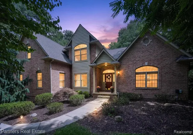 1st image of 5935 Winans View Ct, Pinckney, MI 48169 8470 | MLS# 61023470