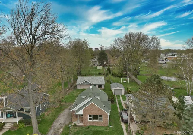 Homes for sale in Clawson, MI | 104 Leroy Ave, Clawson, MI 48017 | MLS# 60986779