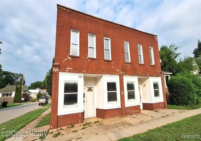 1st image of 1725 10th St, Port Huron, MI 48060 | MLS# 61021498