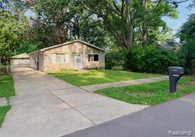 Homes for sale in Taylor, MI | 15152 Mcguire St, Taylor, MI 48180 | MLS# 61009917