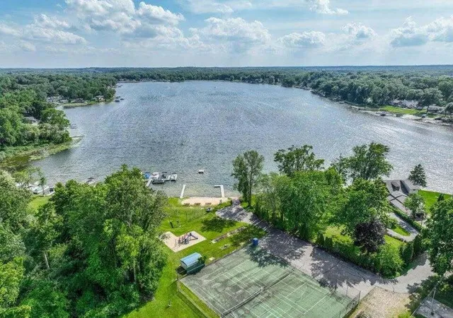 Photo 2 of Single family home for sale at 138 Grand Castle Ter, Battle Creek, MI 49014 | MLS# 70544387 | Listing updated on 2026-09-01
