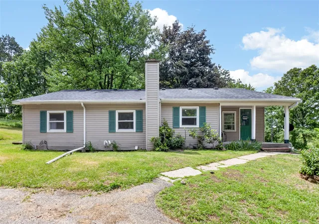 Homes for sale in Battle Creek, MI | 23750 N Uldriks Dr, Battle Creek, MI 49017 | MLS# 70541485