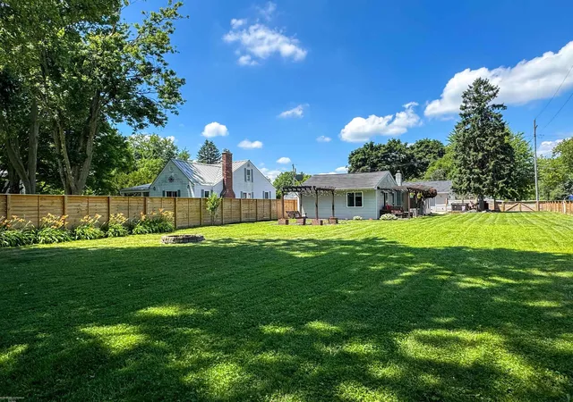 Homes for sale in Rochester Hills, MI | 3821 Dunning Rd, Rochester Hills, MI 48309 | MLS# 50213133