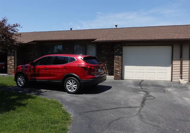 Homes for sale in Grandville, MI | 2931 Porter Ct, Grandville, MI 49418 | MLS# 70534442