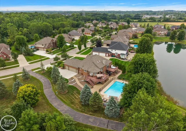Photo 3 of Single family home for sale at 62682 Coralburst Dr #Unit 16, Washington, MI 48094 | MLS# 50218557 | Listing updated on 2026-09-08