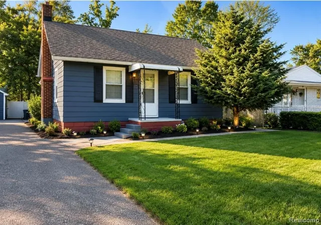 1st image of 71 Biltmore Dr, Troy, MI 48084 5406 | MLS# 61006462