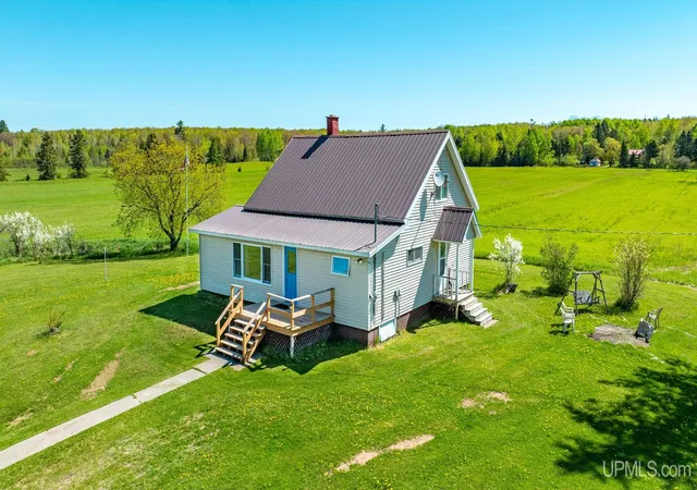 Photo 2 of Single family home for sale at 36841 River Rd, Chassell, MI 49916 | MLS# 50216597 | Listing updated on 2026-09-29