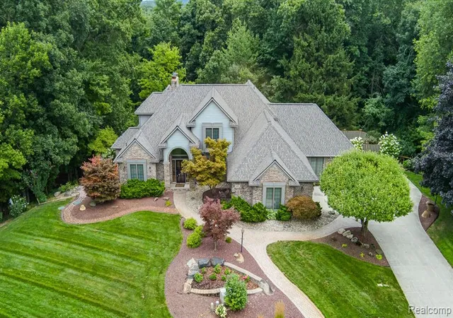 1st image of 805 Maple Rd, Ortonville, MI 48462 | MLS# 61021793