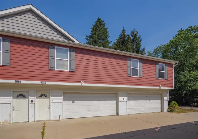 3rd image of 1402-1410 Sutherland Ave, Kalamazoo, MI 49006 | MLS# 70454923