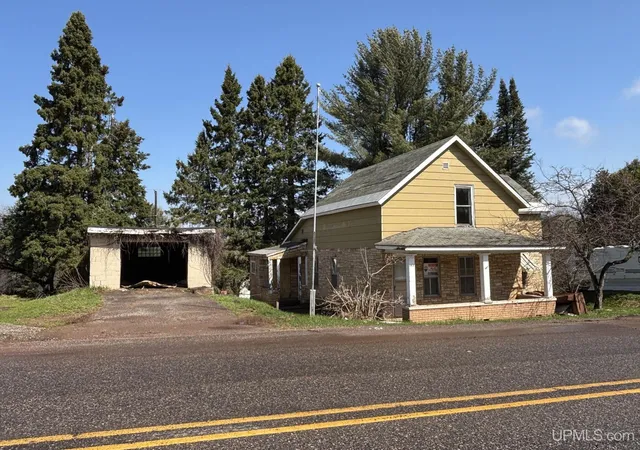 Photo 1 of Single family home for sale at 162 Saginaw St, Ishpeming, MI 49849 | MLS# 50202436 | Listing updated on 2026-08-12
